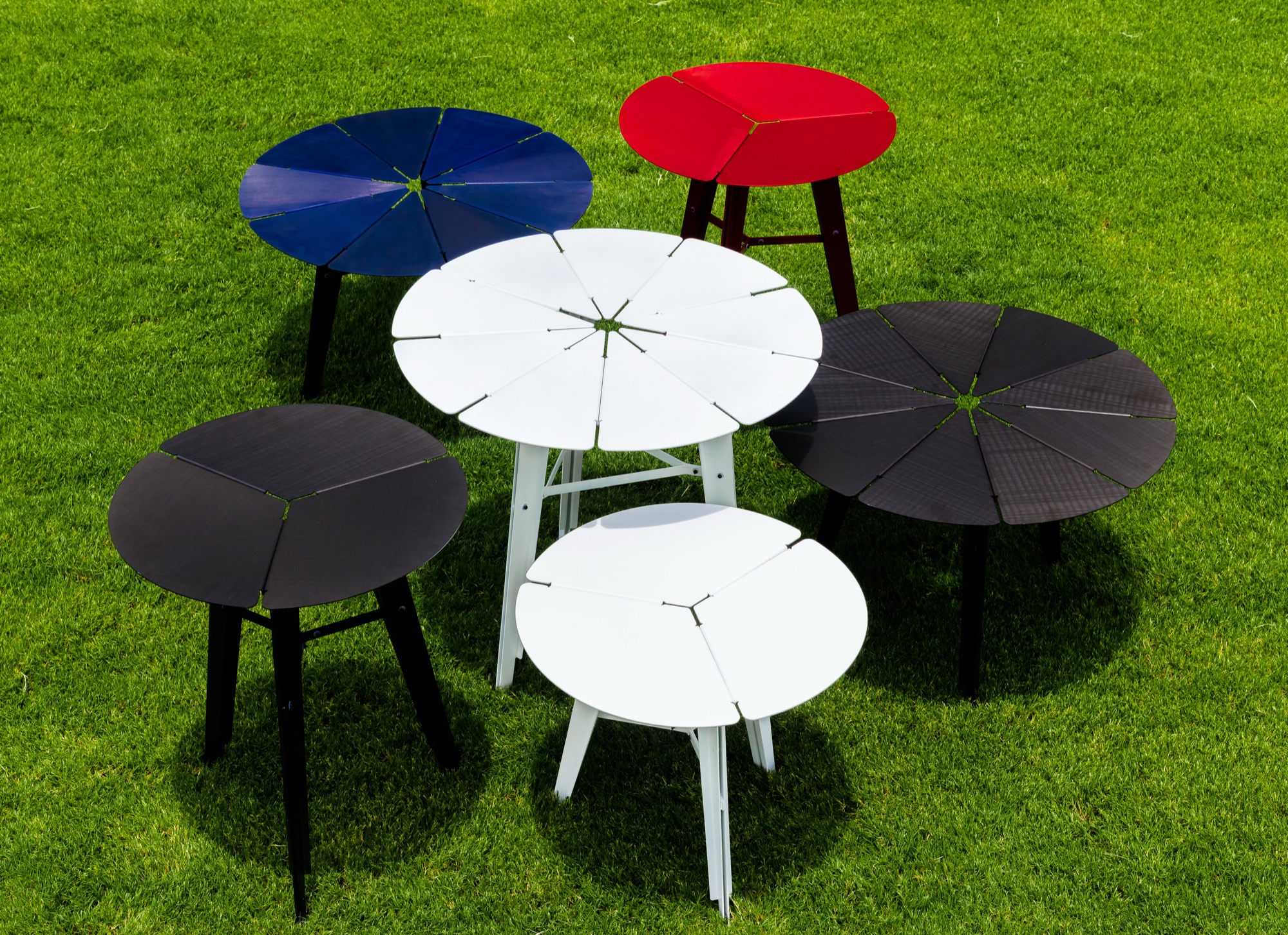Lilypad table — Furniture by Studio Pomegranate