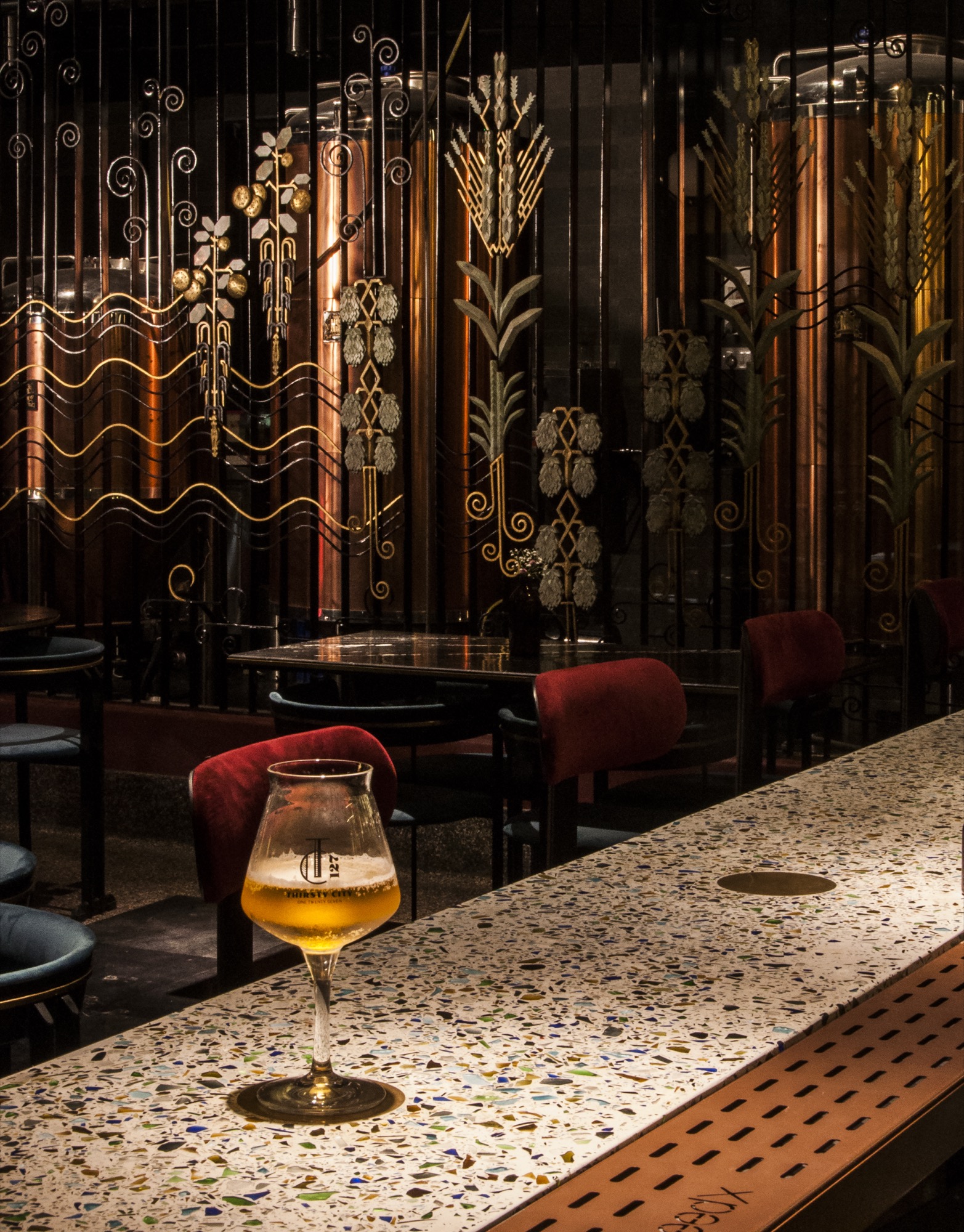 Thirsty City 127, Mumbai — Hospitality by Studio Pomegranate