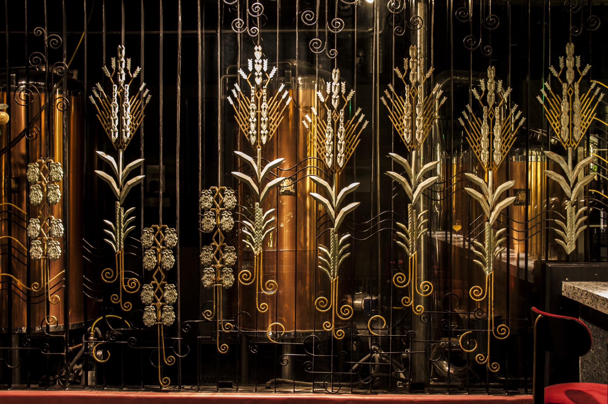 Thirsty City 127, Mumbai — Hospitality by Studio Pomegranate