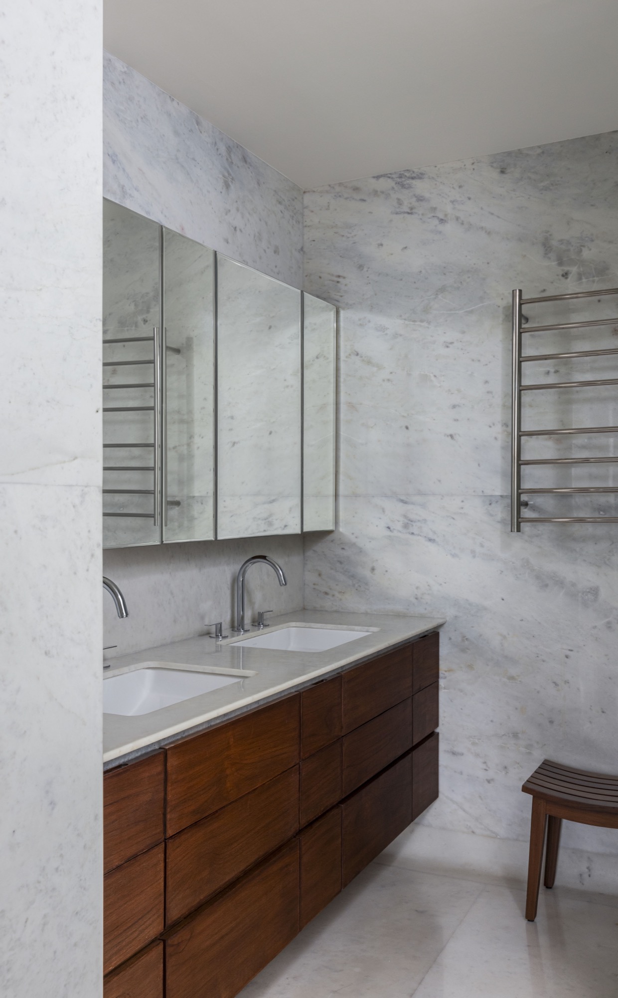 Colour Theory, New DElhi — Residential by Studio Pomegranate