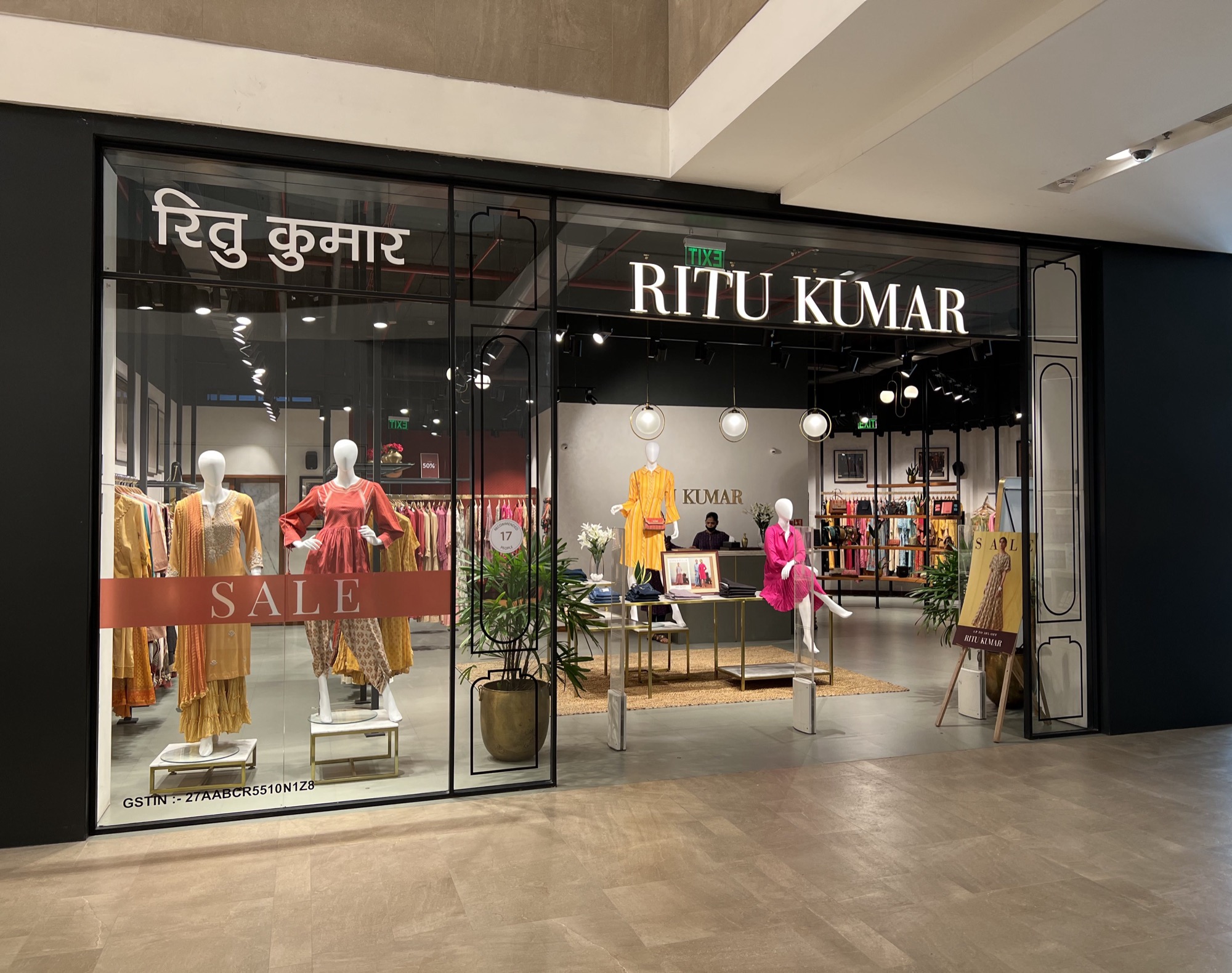 Ritu Kumar Store, BKC — Retail by Studio Pomegranate