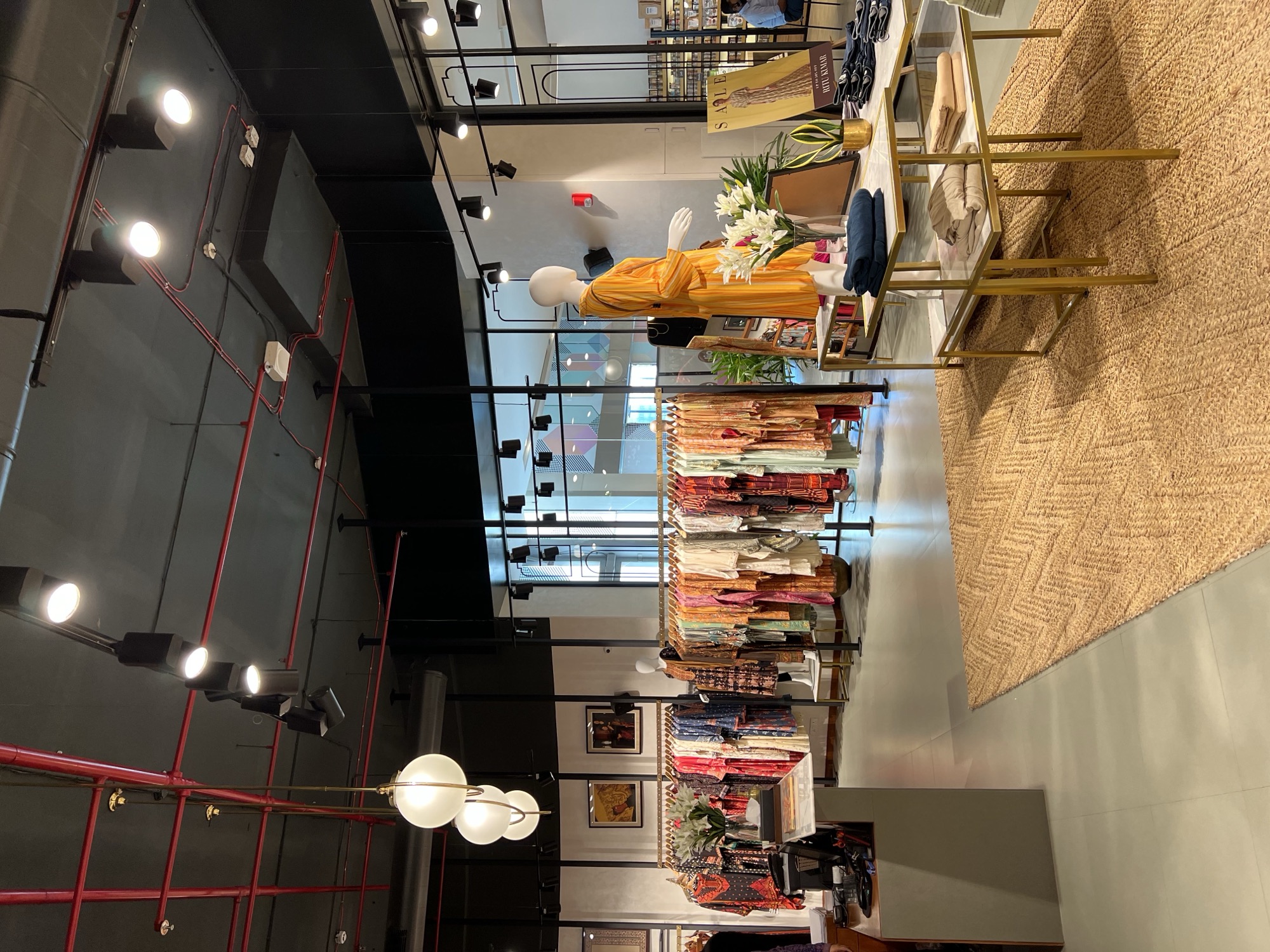 Ritu Kumar Store, BKC — Retail by Studio Pomegranate