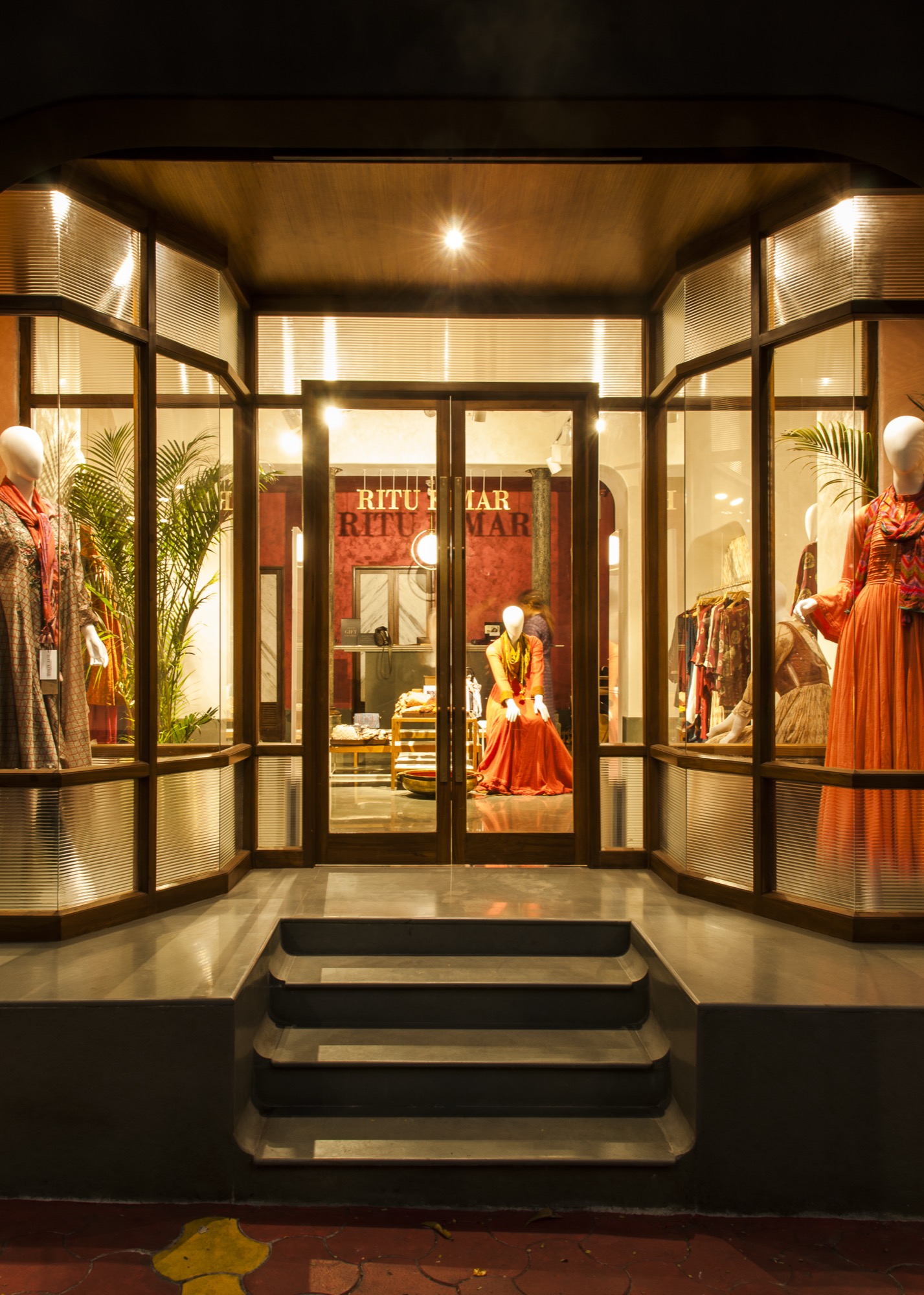 Ritu Kumar Store, Kemps corner — Retail · Restoration + Retrofitting by Studio Pomegranate