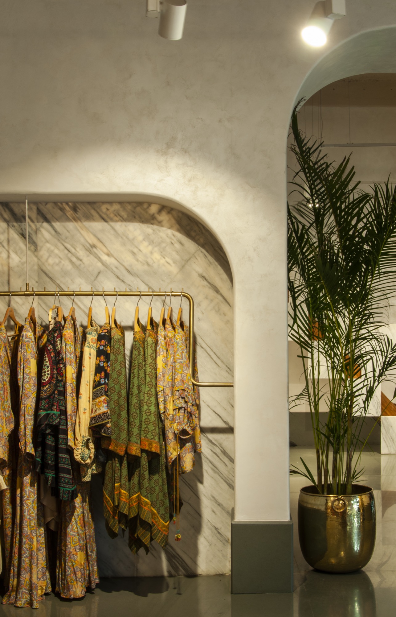 Ritu Kumar Store, Kemps corner — Retail · Restoration + Retrofitting by Studio Pomegranate