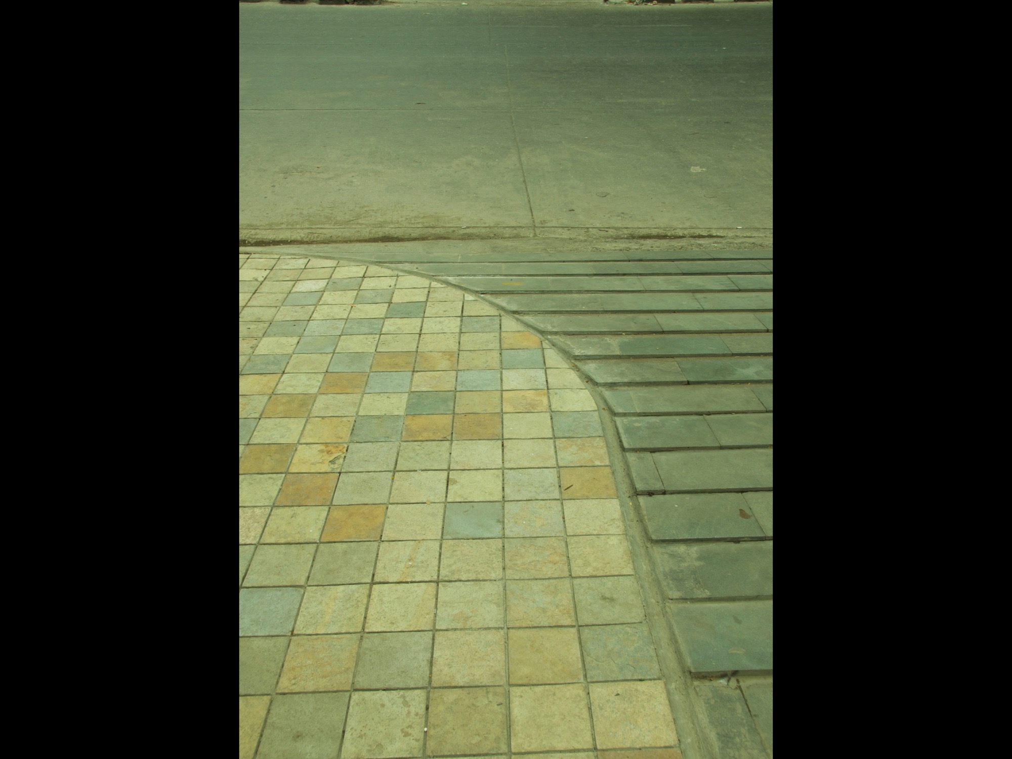 Walking spaces in Dadar — Urban Design by Studio Pomegranate