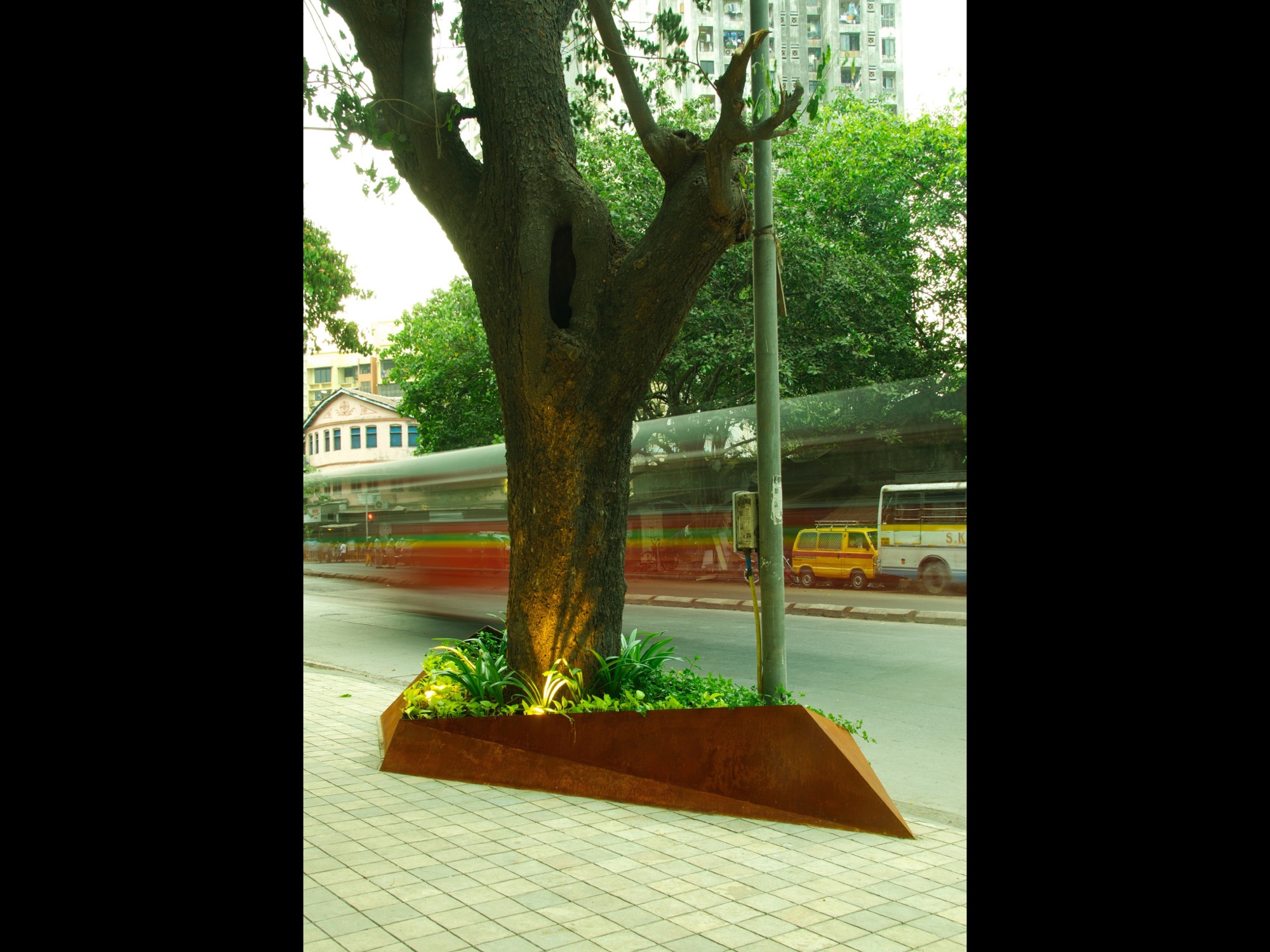Walking spaces in Dadar — Urban Design by Studio Pomegranate