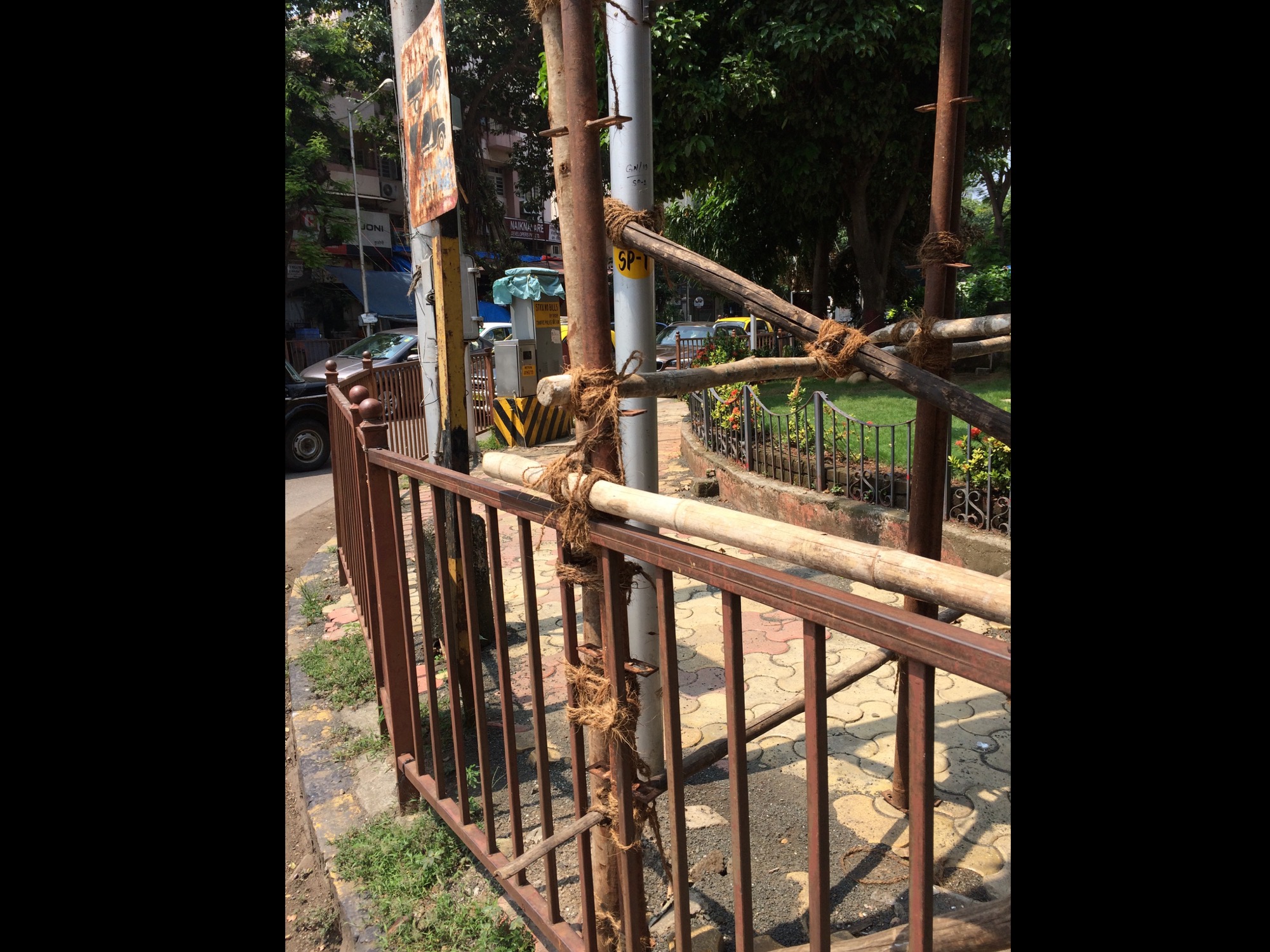 Walking spaces in Dadar — Urban Design by Studio Pomegranate