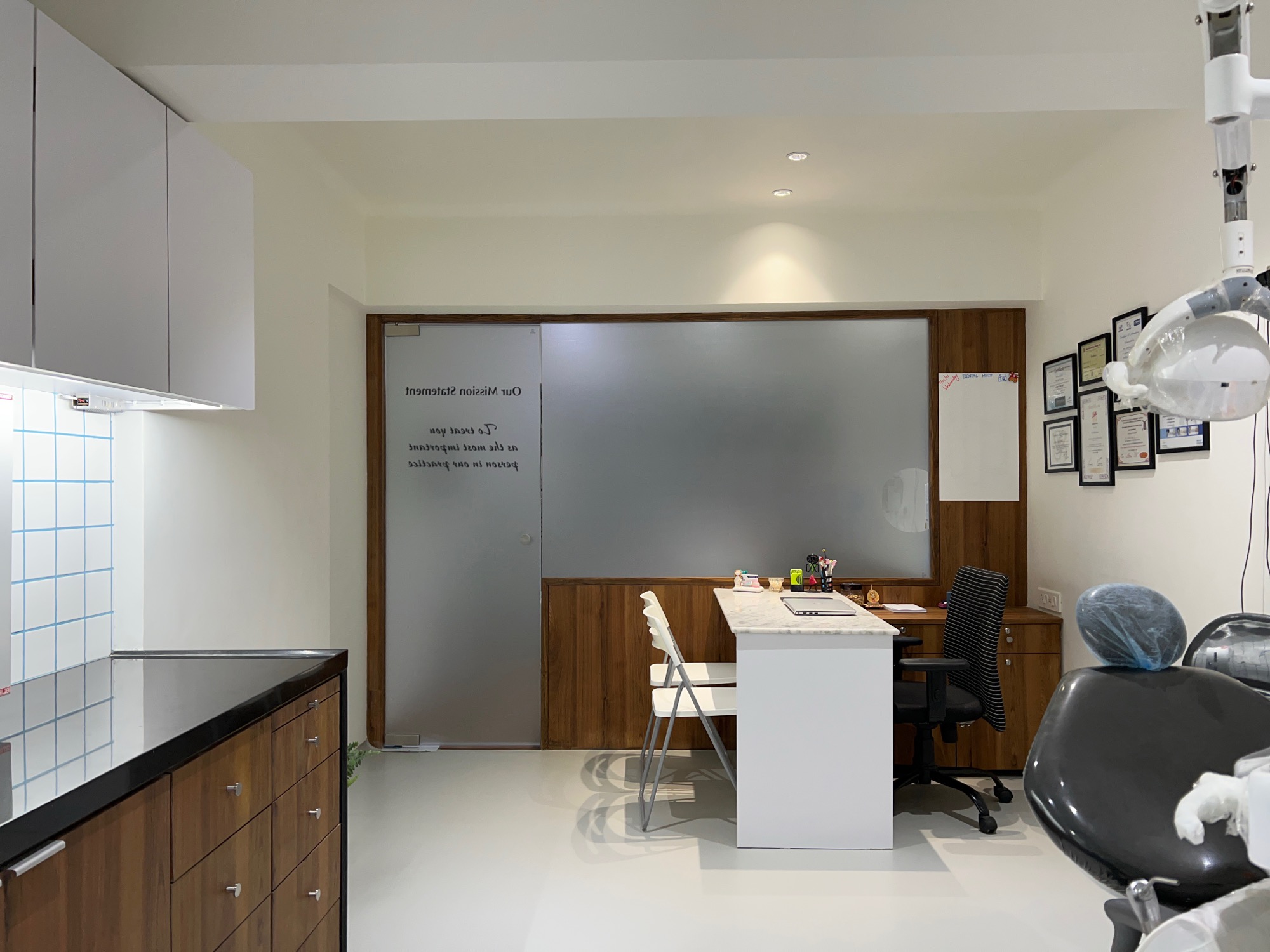 Dental House — Work spaces by Studio Pomegranate