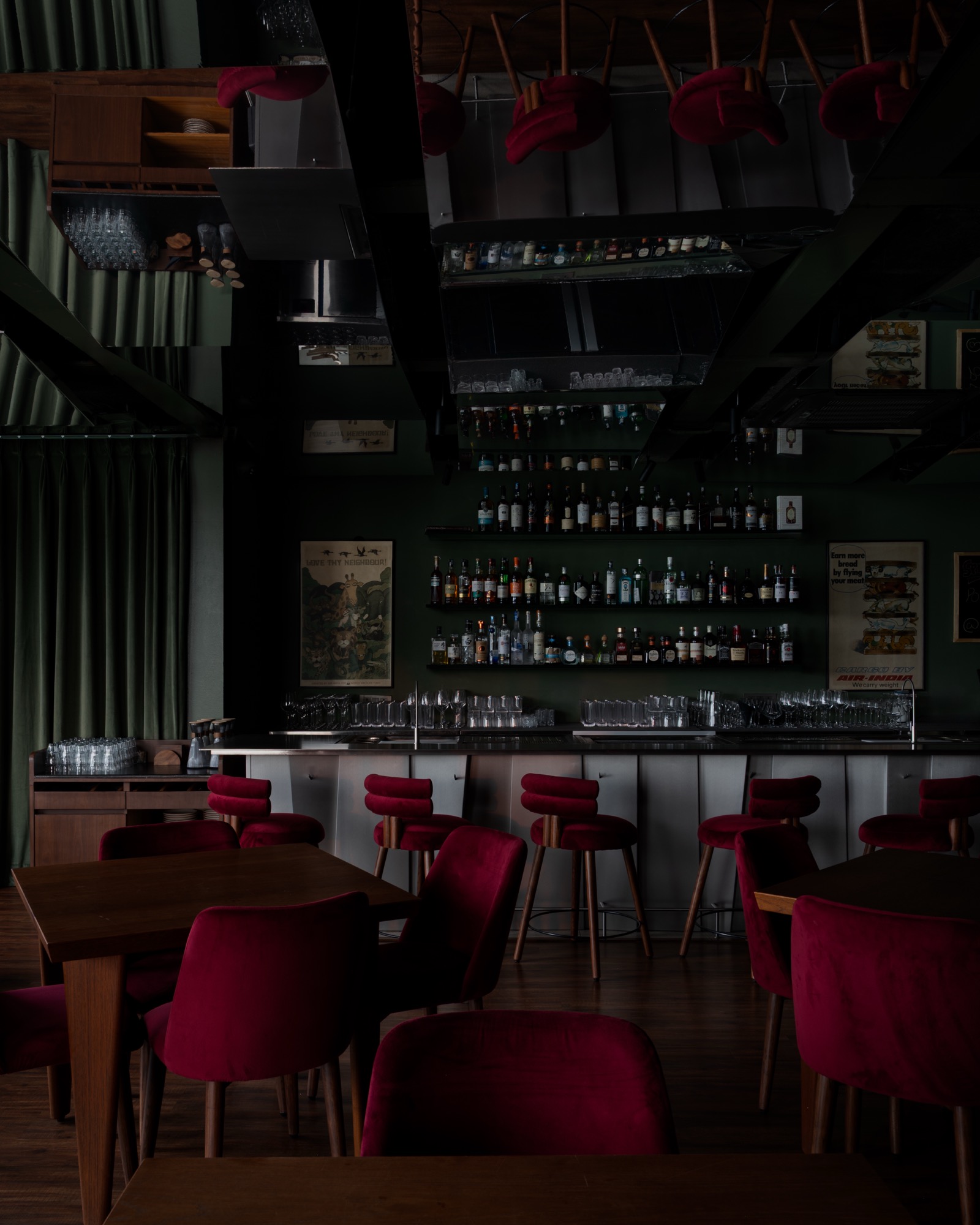 Cameo Bar, and Restaurant